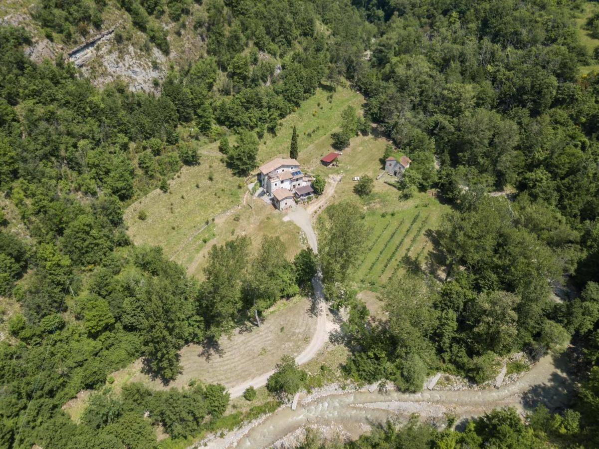 Agriturismo Di La Dall'Acqua Fivizzano Kültér fotó