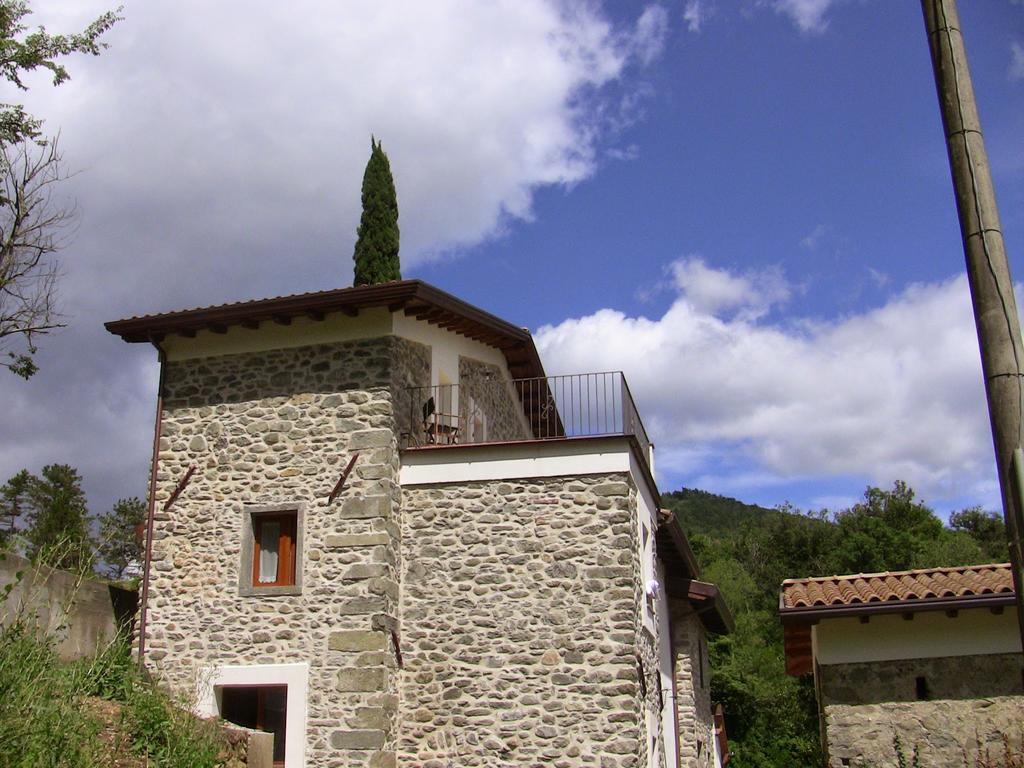 Agriturismo Di La Dall'Acqua Fivizzano Kültér fotó