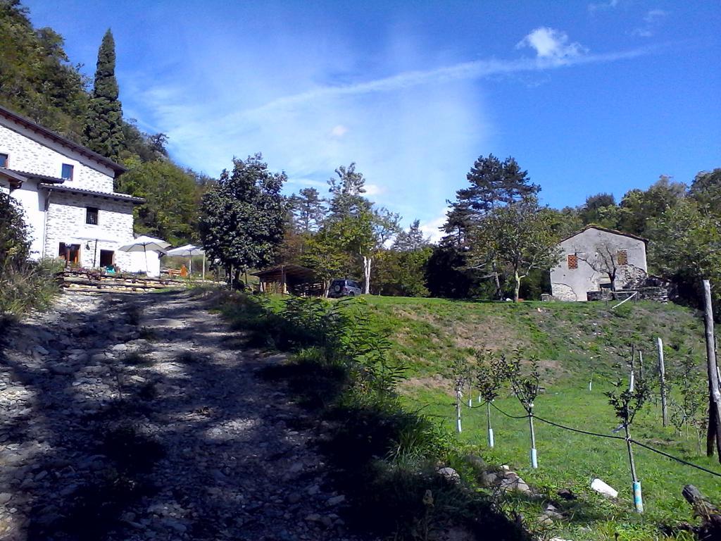 Agriturismo Di La Dall'Acqua Fivizzano Kültér fotó